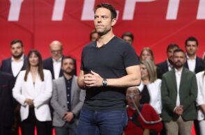 Στέφανος Κασσελάκης: Ο πρόεδρος του ΣΥΡΙΖΑ θα ζητήσει Προανακριτική για το «μπάζωμα» στα Τέμπη - Επίθεση στον πρωθυπουργό σε νέα συνέντευξη.