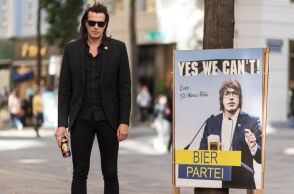 Αυστρία: Το Κόμμα της Μπίρας βλέπει το ποτήρι μισογεμάτο και θα είναι υποψήφιο στις βουλευτικές εκλογές - Ιδρύθηκε από τον γιατρό και μουσικό Ντόμινικ Βλάζνι