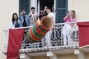 Κέρκυρα: Της έπεσε ο μπότης στο κεφάλι