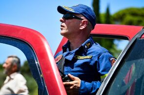 Αργολίδα: Πυρκαγιά καίει δασική έκταση στην περιοχή Προσύμνη - Ισχυρές δυνάμεις της Πυροσβεστικής επιχειρούν στο σημείο. 