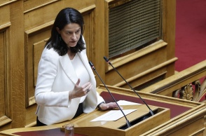 Η υπουργός Εσωτερικών, Νίκη Κεραμέως