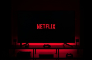 Οθόνη που δείχνει το λογότυπο του Netflix