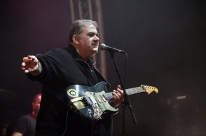 Δημήτρης Σταρόβας