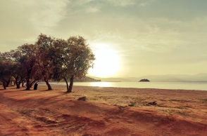 Καιρός σήμερα: Σκόνη, λασποβροχές και υψηλές θερμοκρασίες