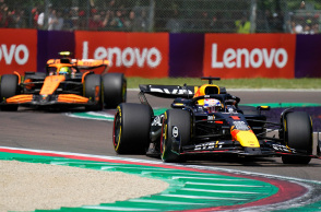 Formula 1: Λιγότερο από ένα δευτερόλεπτο η απόσταση Φερστάπεν - Νόρις