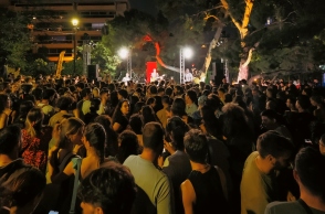 Voice 102.5: Μία μαγική βραδιά με Billie Kark και Alkyone στην Πλατεία δεξαμενής