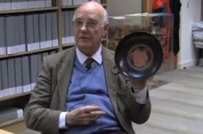 Σερ Τζον Μπόρντμαν: Έφυγε από τη ζωή σε ηλικία 97 ετών ο σπουδαίος Βρετανός αρχαιολόγος και ιστορικός της τέχνης - Η δήλωση της Λίνας Μενδώνη.