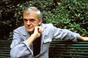 Μίλαν Κούντερα: Πράγα, ένα ποίημα που χάνεται. Ογδόντα εννιά λέξεις