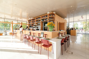 Canal All Day Coffee Wine & Dining