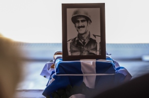 Επαναπατρίστηκαν τα λείψανα 8 Ελλήνων οπλιτών από την Κύπρο
