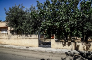 Το σπίτι όπου βρέθηκε απανθρακωμένο το πτώμα του ηλικιωμένου