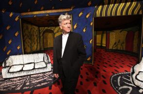 Ντέιβιντ Λιντς: Ανακοίνωσε το νέο του μουσικό πρότζεκτ - Πρεμιέρα στο YouTube με σινγκλ σε σκηνοθεσία του ίδιου - Οι πρώτες πληροφορίες για το άλμπουμ.