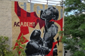 Spent1: Η νέα τοιχογραφία στο Περιστέρι για τη Fight Academy