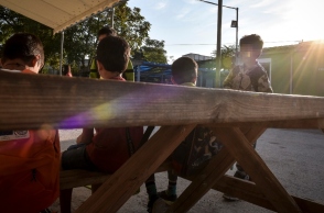 Καύσωνας: Κλειστά σχολεία και τηλεργασία στο δημόσιο