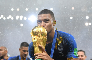 Κιλιάν Εμπαπέ: Ένας «βασιλιάς» στη «βασίλισσα»