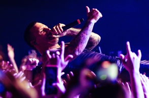 Parkway Drive: Ανταπόκριση από τη sold out συναυλία της αυστραλιανής metal μπάντας στην Αθήνα, στο Floyd, την Τρίτη 11 Ιουνίου 2024.