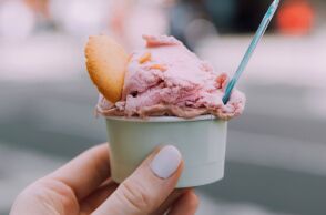6 αθηναϊκά στέκια που ξέρουν από καλό παγωτό