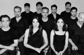 Οι ηθοποιοί της «Ιφιγένειας εν Αυλίδι» που ανεβαίνει στην Επίδαυρο σε σκηνοθεσία Τιμοφέι Κουλιάμπιν 