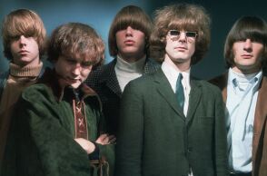 Σαν σήμερα 21 Ιουνίου 1965: Η απαρχή της φολκ-ροκ επανάστασης με την κυκλοφορία του ντεμπούτου άλμπουμ των Byrds, «Mr. Tambourine Man».