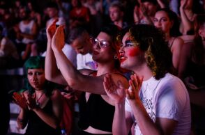 Θεσσαλονίκη: Άνοιξε η αυλαία του EuroPride 2024 - Θα διαρκέσει μέχρι τις 29 Ιουνίου και θα κορυφωθεί με την παρέλαση υπερηφάνιας.