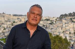 Γαβριήλ Χαρίτος: Συνέντευξη με τον αναλυτή της Μέσης Ανατολής για τον πόλεμο Ισραήλ-Χαμάς και τη ζωή στο Ισραήλ