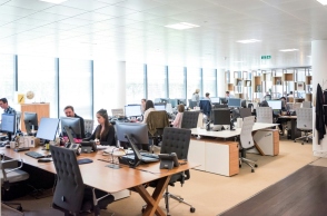 Τεχνητή Νοημοσύνη: 1 στους 4 Έλληνες φοβάται ότι θα χάσει τη δουλειά του 