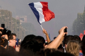 Γαλλία - Εκλογές: Τι μπορεί να συμβεί μετά τις 7 Ιουλίου