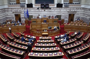 Η απομάκρυνση από την πολιτική πραγματικότητα ως συνέπεια της προσκόλλησης σε μια ψευδαισθητική πραγματικότητα 
