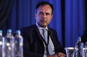 Αλέξης Πατέλης: Κυβερνητικό σχέδιο 15 σημείων για μείωση της ανεργίας και 400.000 νέες θέσεις εργασίας - Τα κύρια σημεία της συνέντευξής του στην ΕΡΤ.