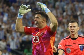 Κόπα Αμέρικα: Ο Εμιλιάνο Μαρτίνες έστειλε την Αργεντινή στους «4» της διοργάνωσης - Νίκησε στη διαδικασία των πέναλτι τον Ισημερινό.