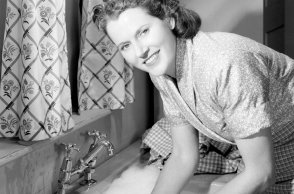 Καιρό είχαμε να ακούσουμε εκείνο το κρύο άντε να πλύνεις κανά πιάτο