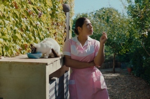 Η σιωπηλή καμαριέρα