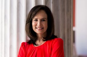 Άννα Διαμαντοπούλου 