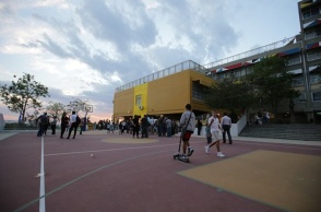 Προαύλιο σχολείων