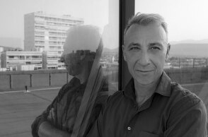 Mίνως Μάτσας: «Τα ρεμπέτικα είναι στα κύτταρά μου»