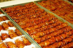 Ζαχαροπλαστείο Απόλαυση