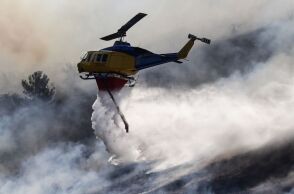 Φωτιά ξέσπασε στην περιοχή Νέα Σάντα Ροδόπης και στην περιοχή Σταυράκι Ιωαννίνων - Ισχυρές δυνάμεις της Πυροσβεστικής δίνουν μάχη με τις φλόγες.