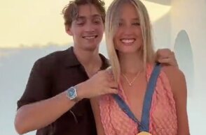 Οι διακοπές του Ντουμπλάντις στα ελληνικά νησιά