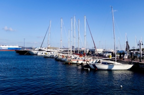 Φωτιά στην Αττική: Πλοία θα δέσουν στο Λαύριο αντί στη Ραφήνα