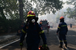 Φωτιά στην Αττική: Κλειστοί δρόμοι και κυκλοφοριακές ρυθμίσεις