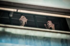 Θεσσαλονίκη: Υπόδικος έδωσε τέλος στη ζωή του στα κρατητήρια του Αστυνομικού Μεγάρου - Ο 42χρονος κρεμάστηκε χρησιμοποιώντας σεντόνι