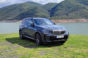 BMW X5 xDrive 50: Καθ΄οδόν για τη λίμνη Σμοκόβου καταλαβαίνεις τι αυτοκίνητο οδηγείς
