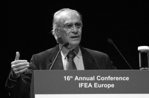  Χρήστος Γιανναράς: Μνήμες, Σκέψεις και Ανακατατάξεις