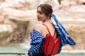 Emily in Paris: Το trailer για το 2ο μέρος της 4ης σεζόν