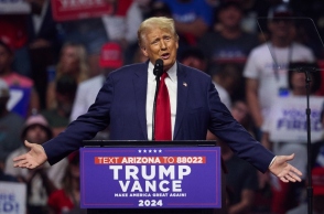 Ο Τραμπ και τα...μαλλιά του 