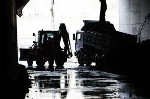 Κηφισός: Εικόνες από την απομάκρυνση μπάζων, σκουπιδιών και βούρκου 