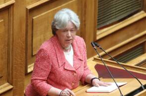 Ε όχι και να λυπηθούμε τη Λινού