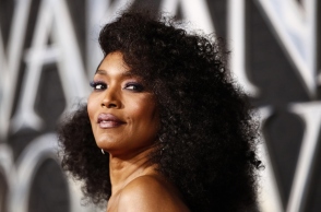 To Emmy Εξαίρετης Αφήγησης «πάει» στην Angela Bassett