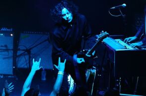 Τζακ Γουάιτ: Κατέθεσε αγωγή κατά του Ντόναλντ Τραμπ για τη χρήση του τραγουδιού «Seven Nation Army» σε πολιτικό μήνυμα χωρίς άδεια.