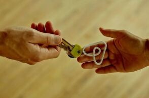 Airbnb: Η θέση της εταιρίας για τις νέες ρυθμίσεις στις βραχυχρόνιες μισθώσεις - «Θέλουμε να συνεργαστούμε με την ελληνική κυβέρνηση».